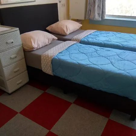 Holy Dove 2* 阿姆斯特丹