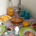 Holy Dove 2* Άμστερνταμ