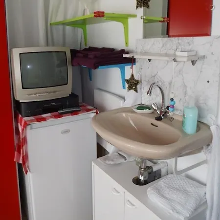 Holy Dove 2* Amsterdam