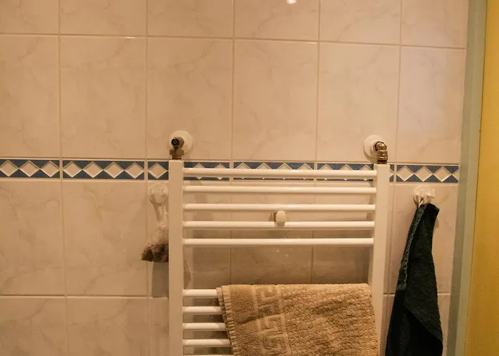 Holy Dove Bed and breakfast 2*