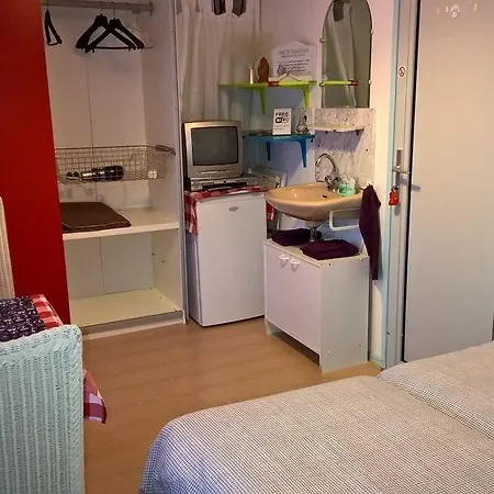 Nocleg ze śniadaniem Holy Dove 2*